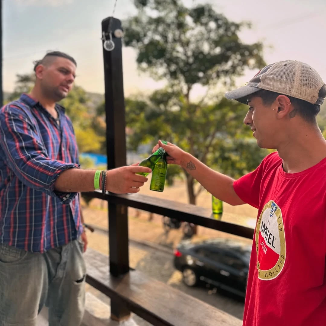 Um Brinde às Viagens